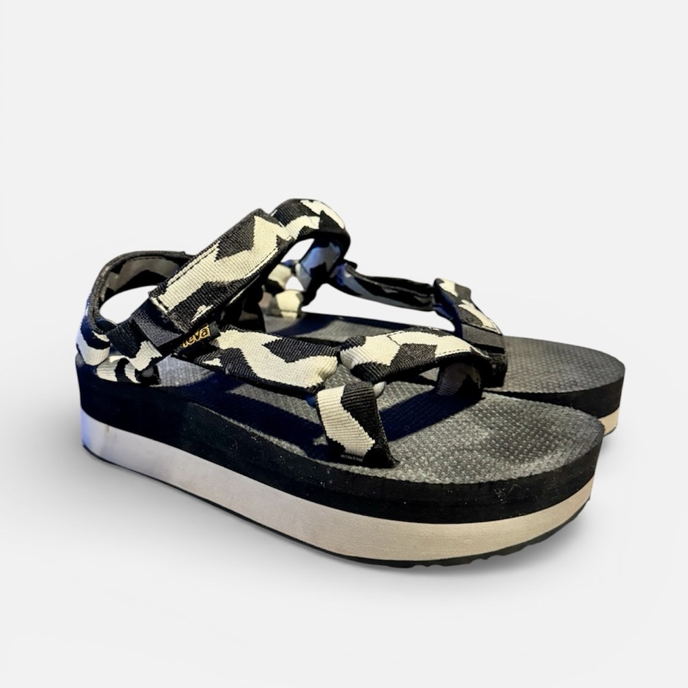 Teva Platform Universal Flatform Sandals Black Wh… - image 2